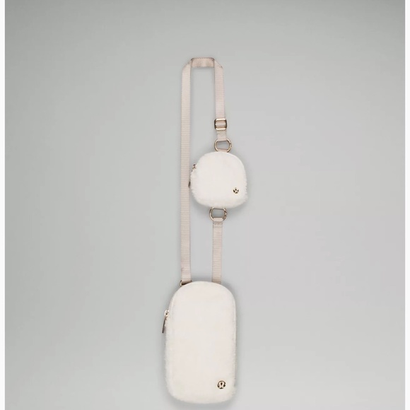 Meet your Posher - Picture 2 of 2